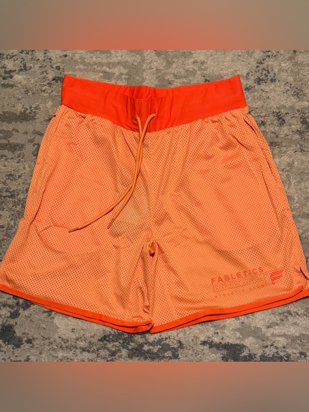 Fabletics The Rec Short Mens Small Orange Mesh Athletic Shorts Lightweight NWT